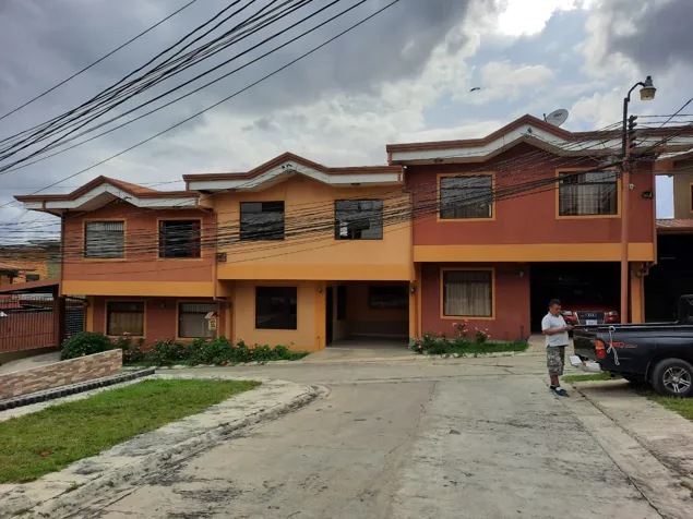 Se Vende, Proyecto inmobiliario, 14 casas, San Isidro de Heredia en San Isidro, Heredia — ₡ 690 000 000