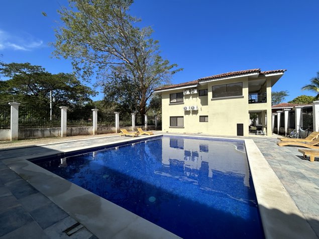 Encantadores Apartamentos en alquiler Playa Hermosa, Guanacaste en Sardinal, Carrillo, Guanacaste — $1,300 - Foto 3 de 30