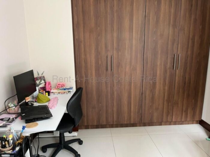 Alquiler de Apartamento en Santa Ana-Pozos. RAH 26-1872 in Pozos, Santa Ana, San José — $832,000