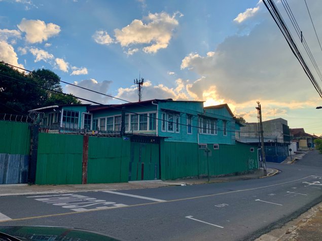 Venta de lote comercial en San José, Barrio Aranjuez in Carmen, San José — ₡ 320 140 000 - Photo 2 of 3