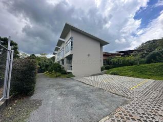 Alquiler de loft amoblado en Rodeo de Mora Colon en Colón, Mora, San José — $750 - Foto 4 de 11