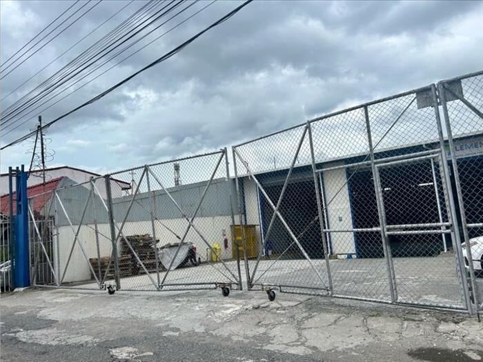 VENTA DE BODEGA, SAN JOSE, LA URUCA, en Uruca, San José — $2,300,000