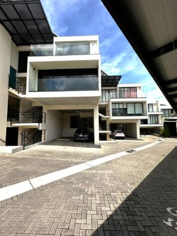 Alquiler apartamento Parque del Este en San Rafael, Montes De Oca, San José — $1,450