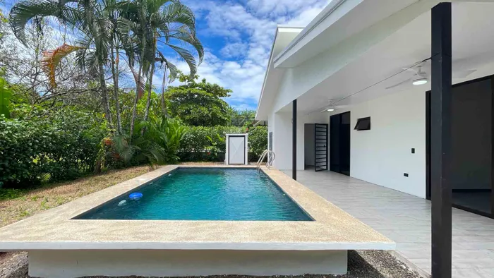 New Open-Concept Home with a Private Pool -Near Playa Banderas in Parrita, Puntarenas — ₡ 117 000 000 - Photo 3 of 27