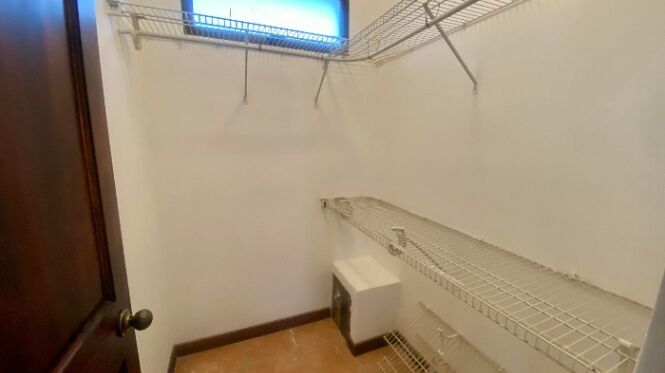 Privacidad y Estilo: Casa en Condominio Boutique de solo 6 Unidades en Santa Ana, San José — $250,000 - Foto 2 de 11