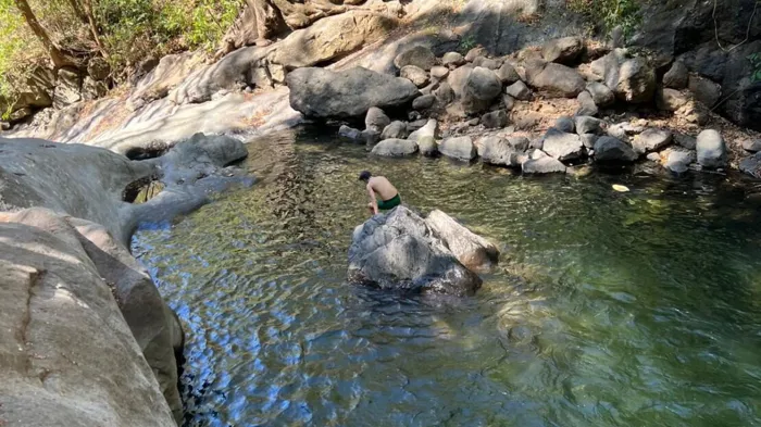 Hermosa propiedad de 50 acres adyacente a una piscina natural. en Desmonte, San Mateo, Alajuela — $600,000
