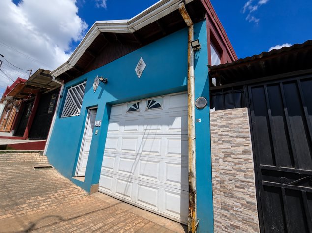 Casa En Venta En San Nicolás, Cartago in San Nicolás, Cartago — ₡ 60 517 082 - Photo 2 of 12
