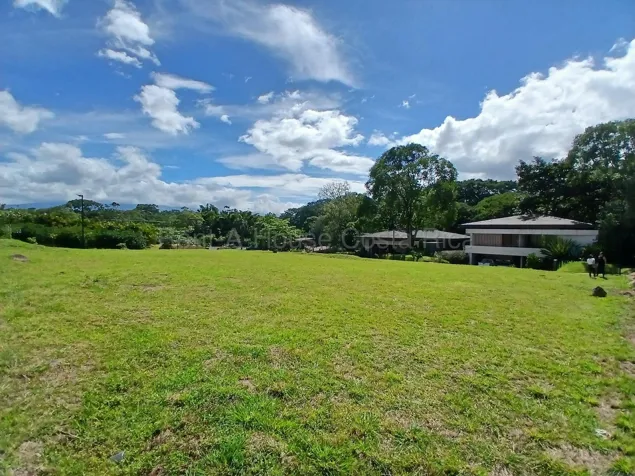 Venta de lote de 646 m² en exclusivo condominio en San Rafael de Alajuela #27-663 GS in San Rafael, Alajuela — $174,500 - Photo 2 of 7
