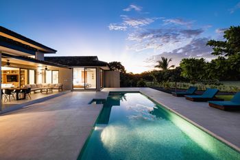 Casa de Lujo Frente al Golf en Hacienda Pinilla con Piscina en Tamarindo, Santa Cruz, Guanacaste — $1,395,000 - Foto 4 de 19