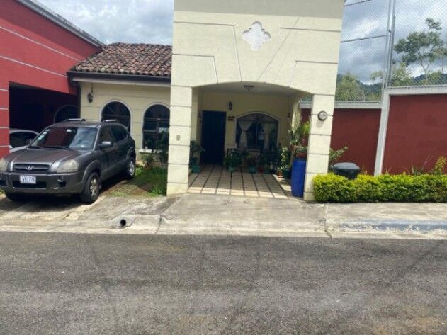 ALAJUELITA. CASA EN VENTA. COD108 ₡68.000.000  en Alajuelita, San José — ₡ 68 000 000