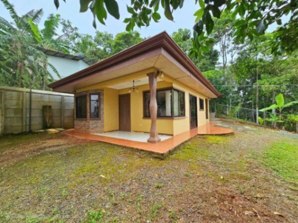 CASA EN VENTA EN PEDREGOSO PÉREZ ZELEDÓN OPORTUNIDAD in San Isidro De El General, Pérez Zeledón, San José — $102,000