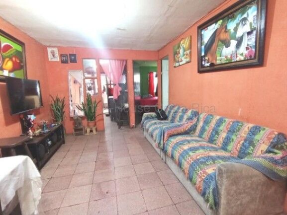 Venta de Casa en San José-Hatillo. RAH 26-1943 INVERSIÓN en Hatillo, San José — ₡ 45 000 000