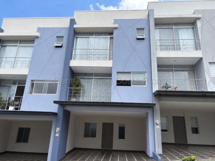 Venta de casa smart home con terraza, 4 habitaciones y amenidades #26-2189 GS in San Miguel, Santo Domingo, Heredia — $265,000