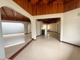 Venta de Casa Guachipelin Norte en San Rafael, Escazú, San José — $435,000 - Foto 5 de 14