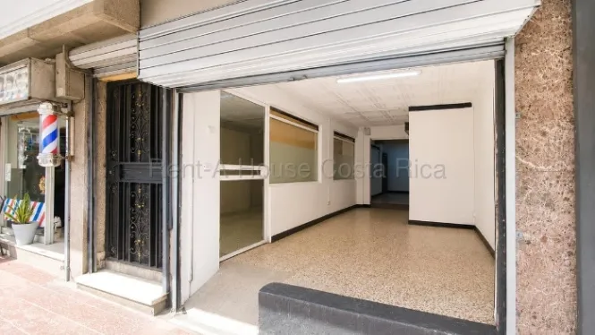 Se alquila local comercial en Heredia Centro 27-201 en Heredia — ₡ 420 000