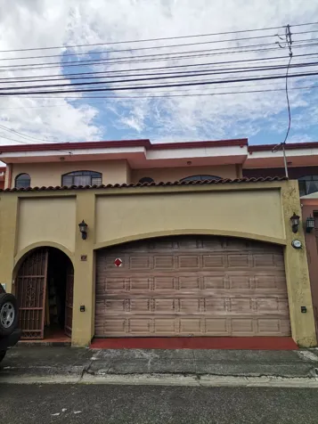 Alquiler con opción de compra casa San Juan La Unión Cartago en San Juan, La Unión, Cartago — $2,200 - Foto 2 de 35