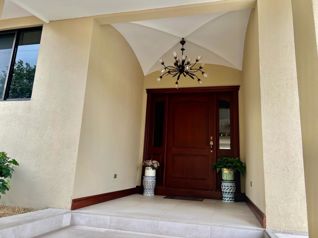 VENTA DE CASA EN RESIDENCIAL CARIARI, HEREDIA. in La Asunción, Belén, Heredia — $600,000 - Photo 5 of 43