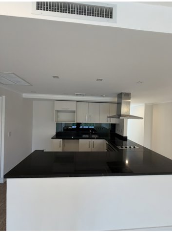 Venta Apartamento Lujoso, Cortijo Los Laureles, Escazu in Escazú, San José — $540,000 - Photo 2 of 30