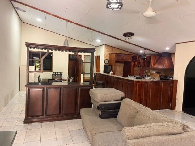 Venta de Casa en Jacó-Puntarenas. en Jacó, Garabito, Puntarenas — ₡ 70 000 000