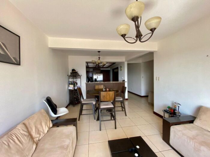 Apartamento en Venta en Pozos, Santa Ana.  in Pozos, Santa Ana, San José — $198,000
