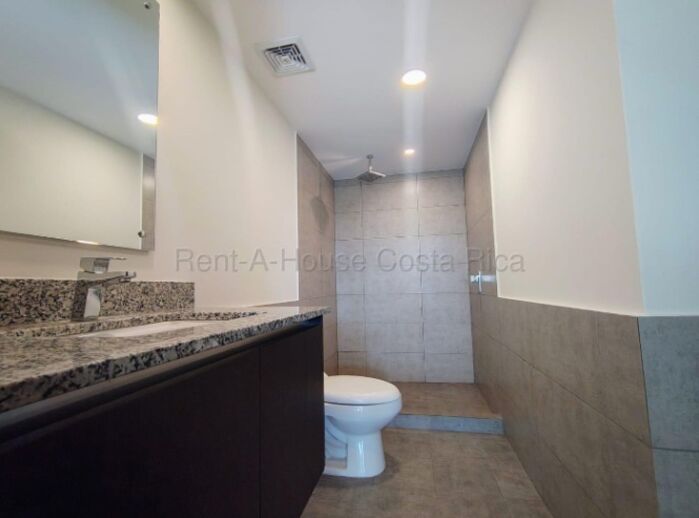 Venta apartamento moderno ideal para inversión #26-1908 GS en Ulloa, Heredia — $120,500