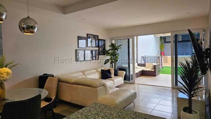 Alquiler de Casa en San Rafael de Escazú. RAH 27-385 en San Rafael, Escazú, San José — $2,200