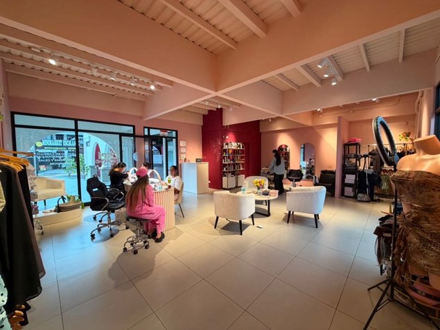 Local comercial de 72m2 en Barrio Escalante in Carmen, San José — $1,600