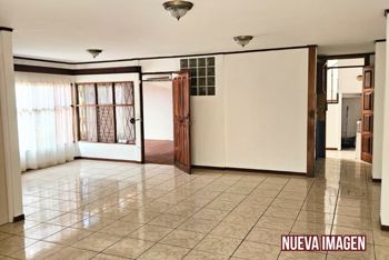 Casa de uso mixto en Jardines Los Sauces Moravia en San Vicente, Moravia, San José — 90 000 000 ₡ - Foto 4 de 20
