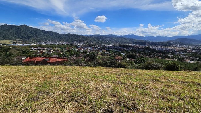 Venta de Terrenos en Condominio Colinas de Monte Alegre  (La Ceiba) in San Juan, La Unión, Cartago — $361,161