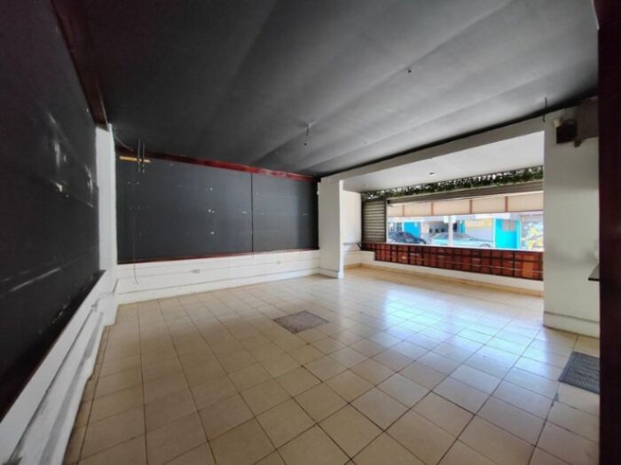 Alquiler de Local Comercial en Montes de Oca-San Pedro. in San Pedro, Montes De Oca, San José — $2,282
