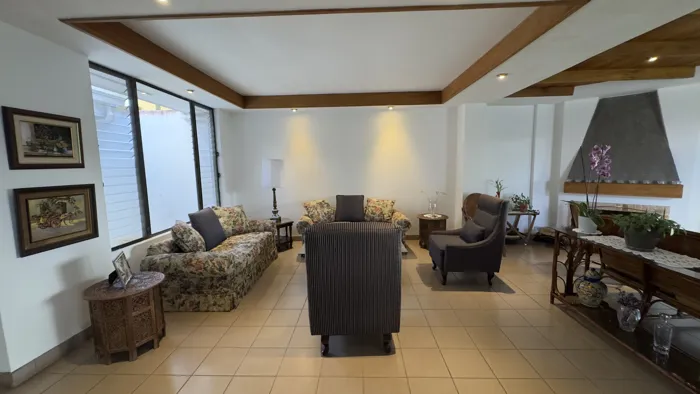 Venta de elegante y espaciosa casa, Curridabat, Granadilla. (FE) en Granadilla, Curridabat, San José — $745,000 - Foto 2 de 29