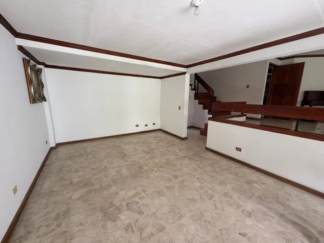 VENTA CASA OPORTUNIDAD BARRIO DENT, SAN JOSE, SAN PEDRO en San Pedro, Montes De Oca, San José — $250,000 - Foto 2 de 31