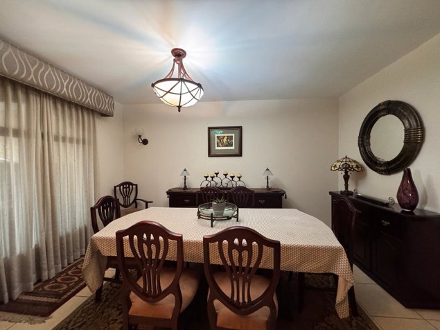Venta, Casa,San José, Curridabat en Curridabat, San José — $250,000 - Foto 2 de 20