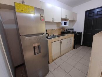🏖️ ¡CASA EN ALQUILER EN LA PLAYA! PRECIO CÓMODO: $1,500 MENSUALES 🏖️ en Jacó, Garabito, Puntarenas — $1,500 - Foto 5 de 13