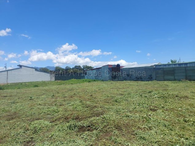 Venta de Amplio Lote Plano en Santo Domingo de Heredia #27-237 GS en Santo Domingo, Heredia — $197,200
