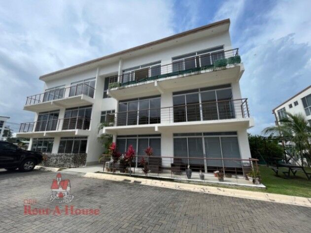 Venta de hermoso apartamento ubicado en Sta Ana piedades 26-406 in Piedades, Santa Ana, San José — $120,000