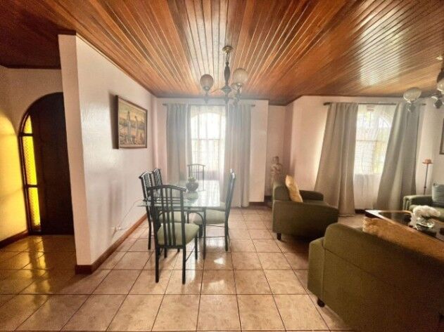 Venta de Casa + Mini Apto en San Juan de Tibás. RAH 26-786 in San Juan, Tibás, San José — $198,400