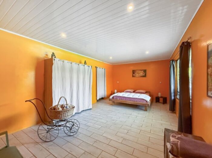 Venta de bella propiedad en caraïbe sud  en Sixaola, Talamanca, Limón — $380,000