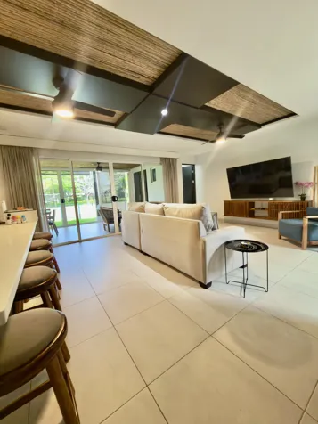 Moderna casa de lujo en la exclusiva comunidad privada de Jacó en Jacó, Garabito, Puntarenas — $449,000 - Foto 3 de 21