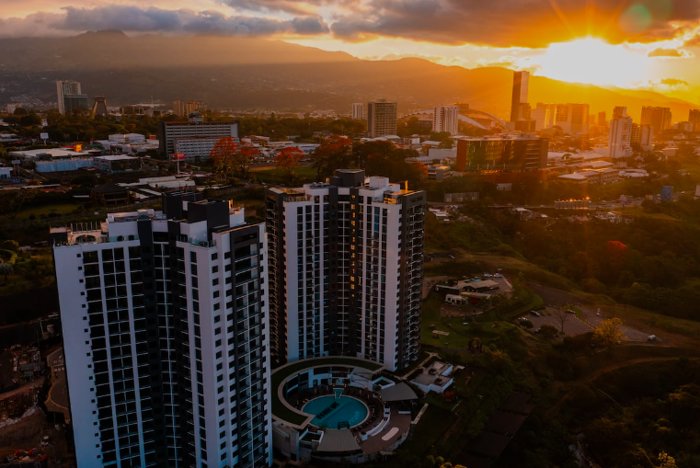 APARTAMENTO DE LUJO EN VENTA in Sabana Redonda, Poás, Alajuela — ₡ 122 000 000