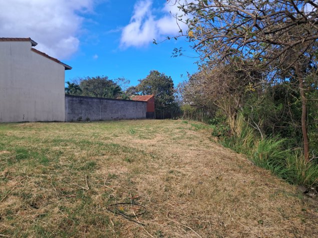VENTA AMPLIO LOTE PLANO EN RESIDENCIAL SANTA ANA POZOS en Pozos, Santa Ana, San José — ₡ 100 000 000 - Foto 3 de 7