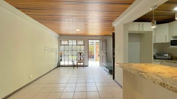 Venta de Propiedad con 4 Apartamentos en Montelimar, Calle Blancos. RAH 27-933 en Calle Blancos, Goicoechea, San José — 225 000 000 ₡ - Foto 5 de 14
