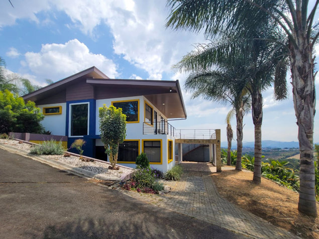 House for rent in Grecia just 5 minutes from the center - furnished en Grecia, Alajuela — ₡ 950 000