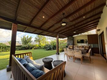 Venta de Espectacular Casa en Alajuela / Mls. 25-1198 OFC JB en Guácima, Alajuela — $850,000 - Foto 4 de 10