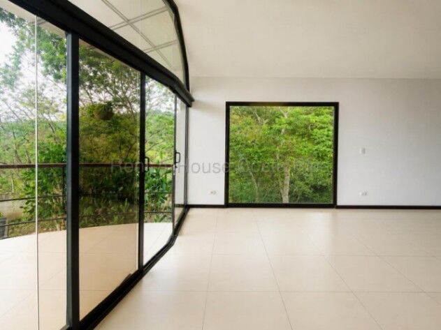 Alquiler de LUJOSA Casa en Altos de Carrizal, Escazú. RAH 27-142 in Escazú, San José — $3,000