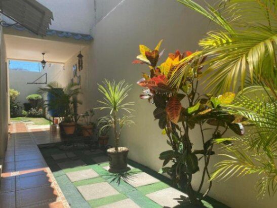 Hermosa Casa en Pozos de Santa Ana, San José en Santa Ana, San José — ₡ 106 000 000