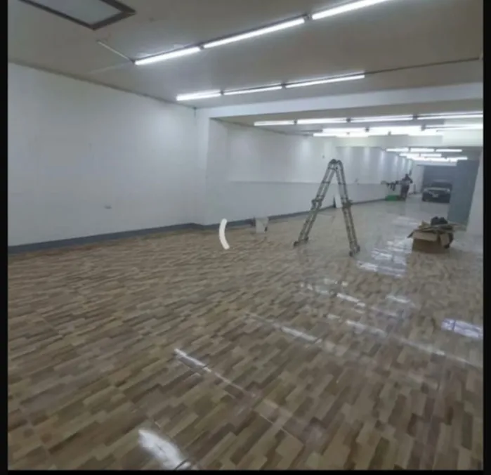 Se alquila amplio local comercial de 248mts y de una planta, en el centro de Heredia. en Heredia — ₡ 1 700 000