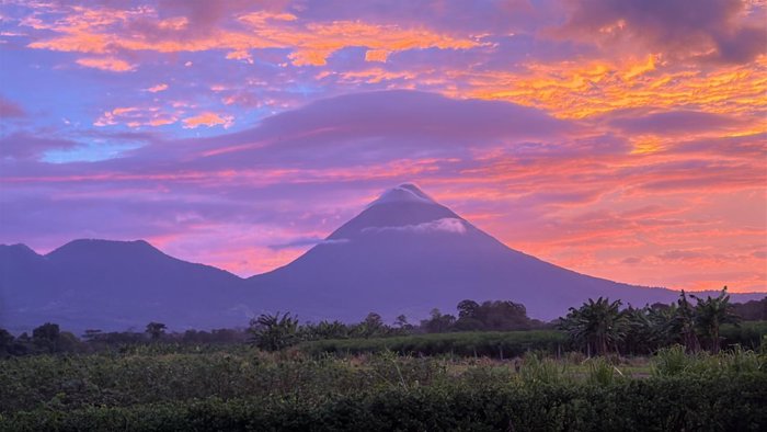 Lotes con Vista al Volcán de 360m2 a 8km de Fortuna - PREVENTA en La Fortuna, San Carlos, Alajuela — ₡ 28 800 000