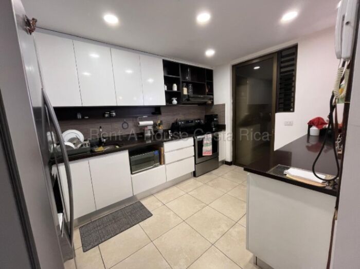 Venta | Casa contemporánea de 2 habitaciones en exclusivo condominio #26-1729 GS en San Rafael, Escazú, San José — $245,000