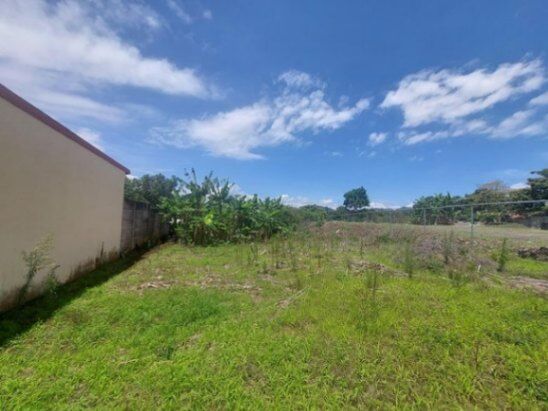 Se vende lote plano de 501m2 en Atenas Alajuela 25-1969 en Atenas, Alajuela — $107,970